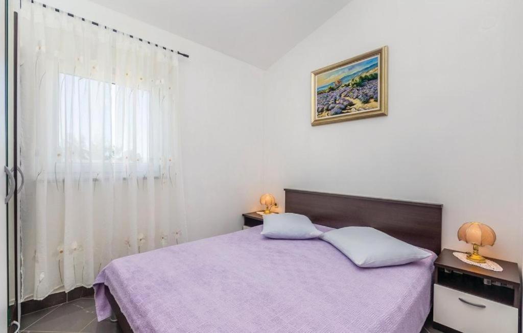 Apartmani Ivankovic Karlobag Exteriör bild
