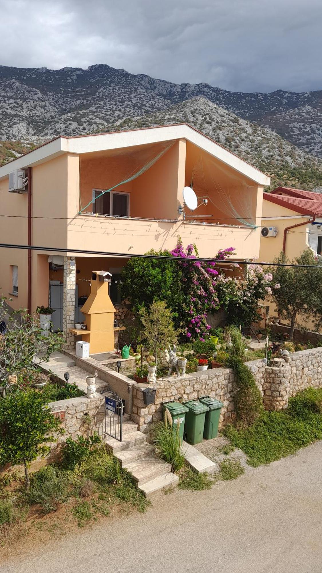 Apartmani Ivankovic Karlobag Rum bild