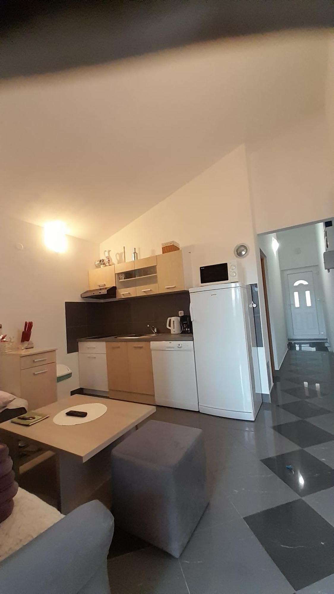 Apartmani Ivankovic Karlobag Rum bild